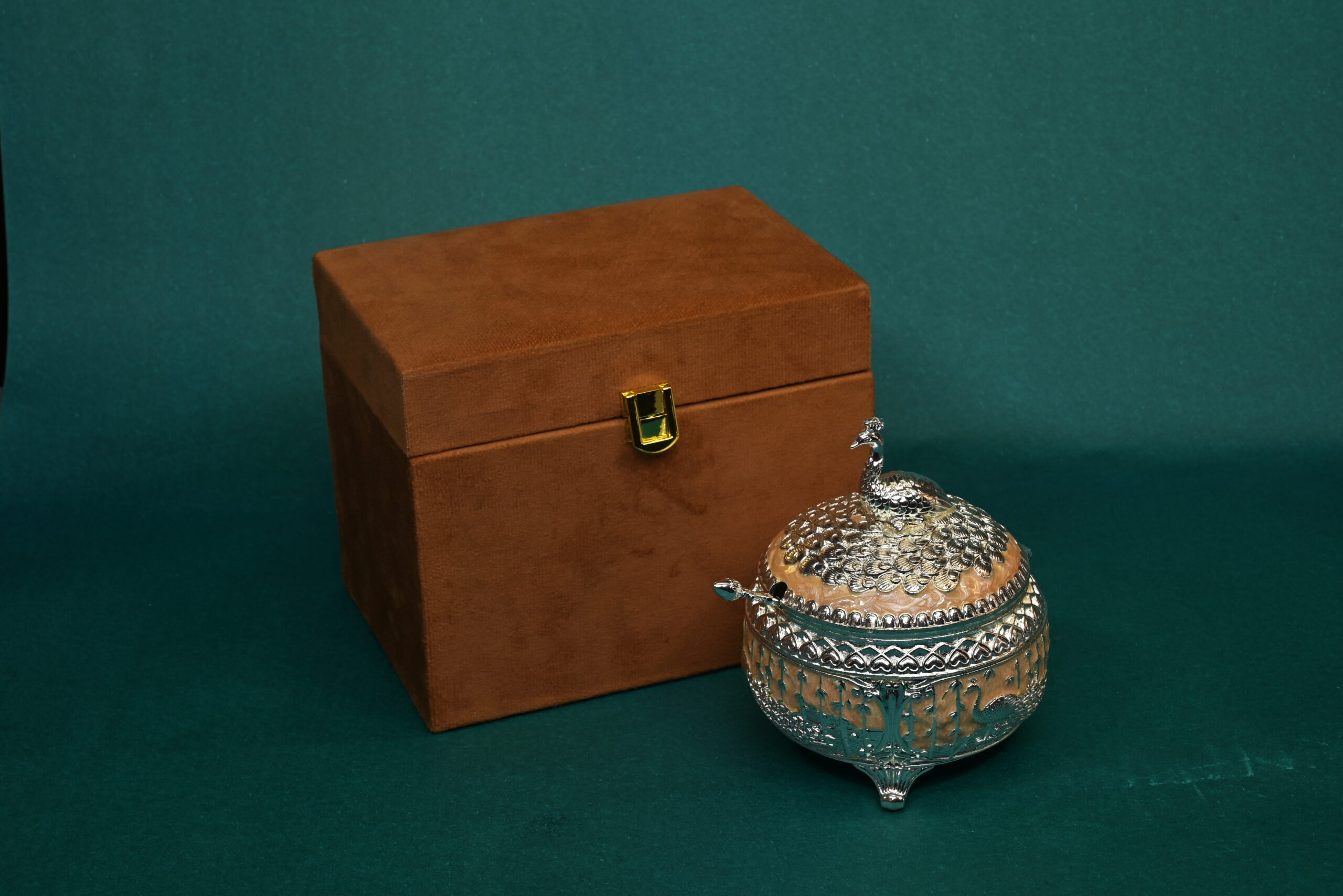 Mayur Ratna Silver Jar